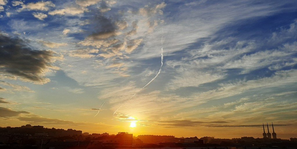 Foto: Amanecer - Sant Adrià de Besós (Barcelona), España