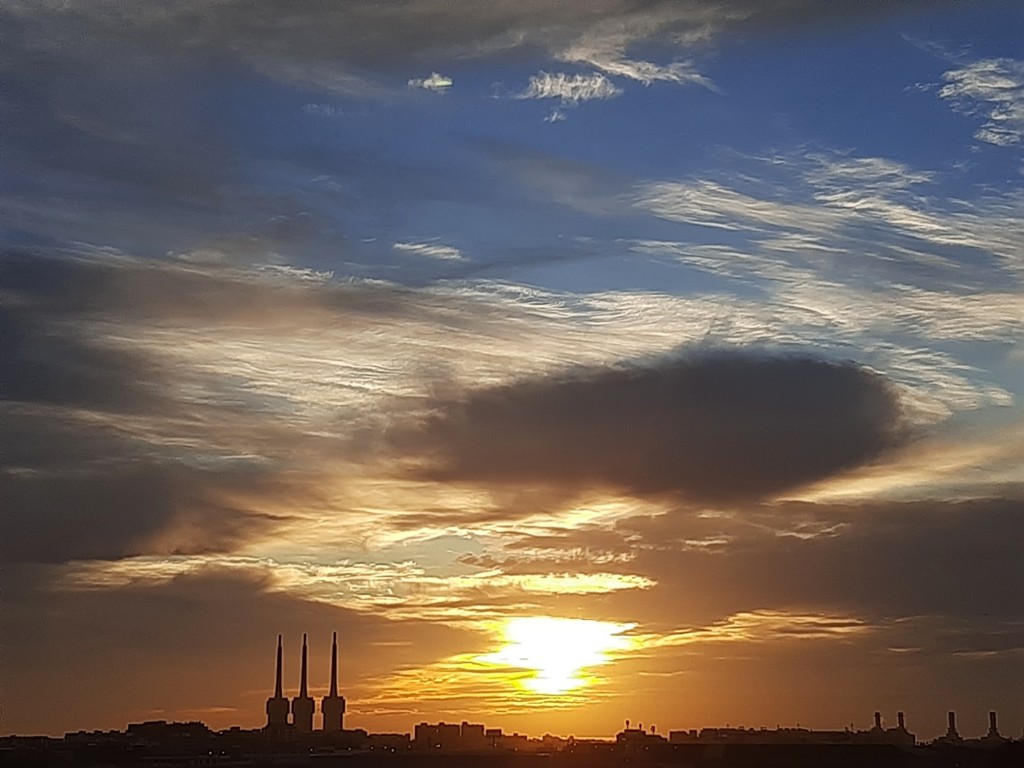 Foto: Amanecer - Sant Adrià de Besós (Barcelona), España