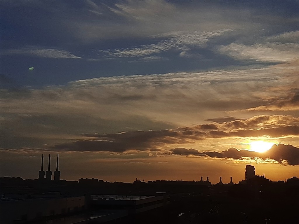 Foto: Amanecer - Sant Adrià de Besós (Barcelona), España