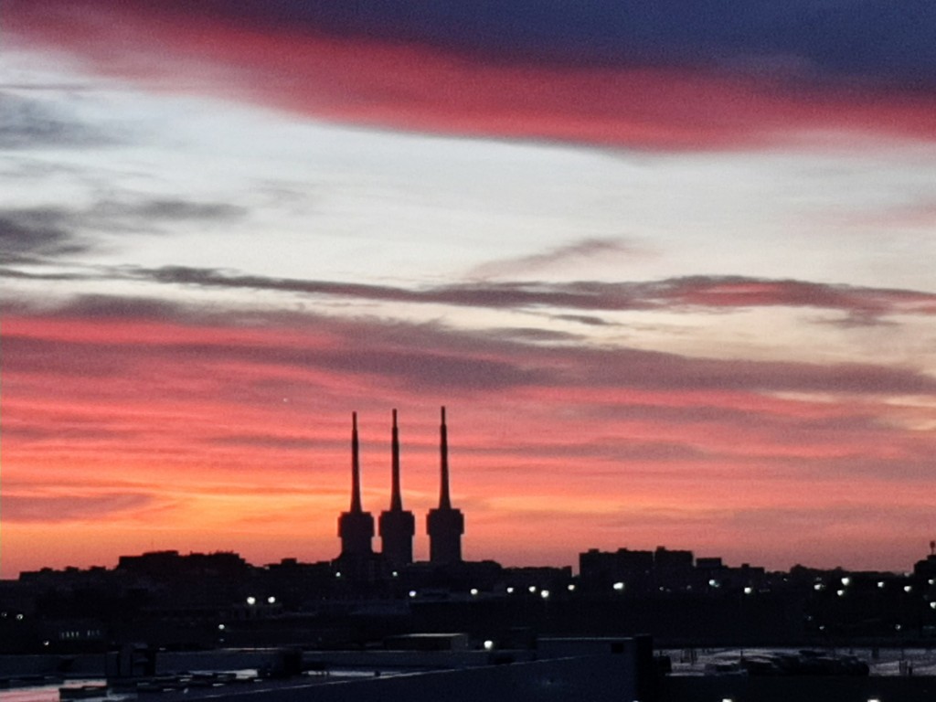 Foto: Amanecer - Sant Adrià de Besós (Barcelona), España