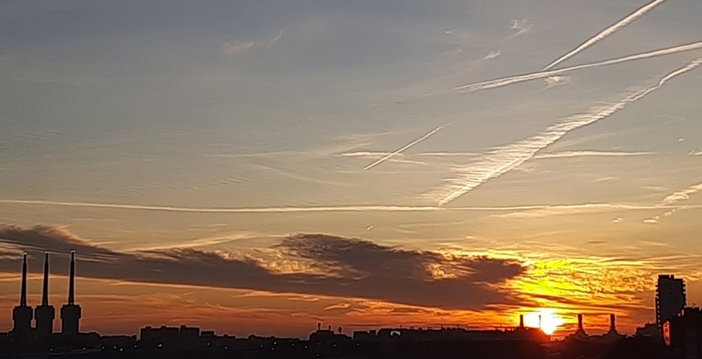 Foto: Amanecer - Sant Adrià de Besós (Barcelona), España