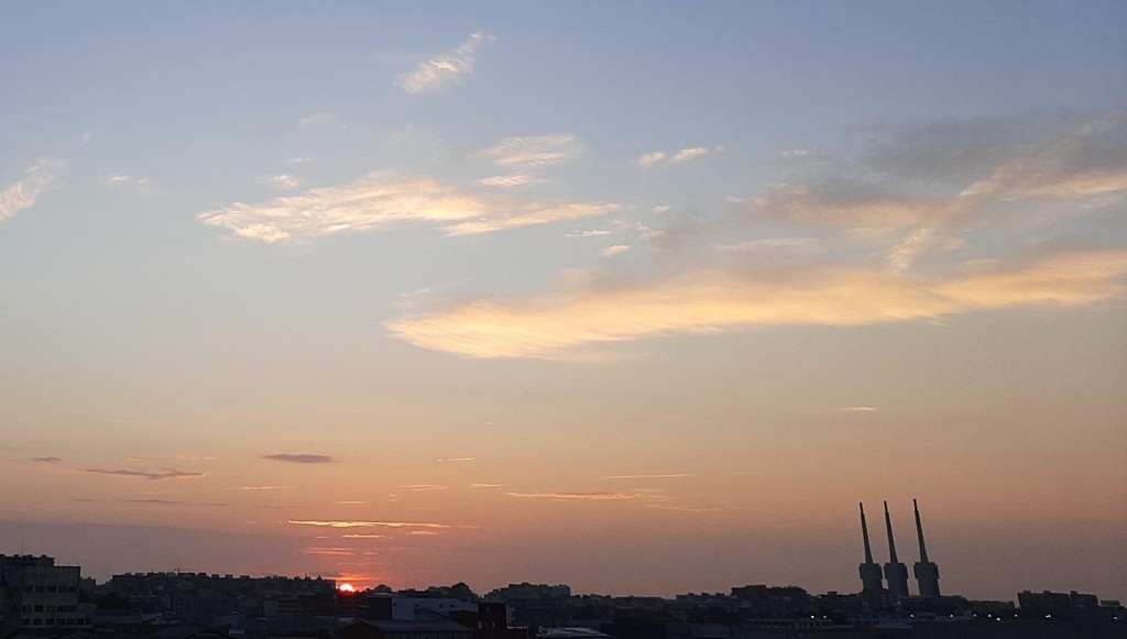 Foto: Amanecer - Sant Adrià de Besós (Barcelona), España