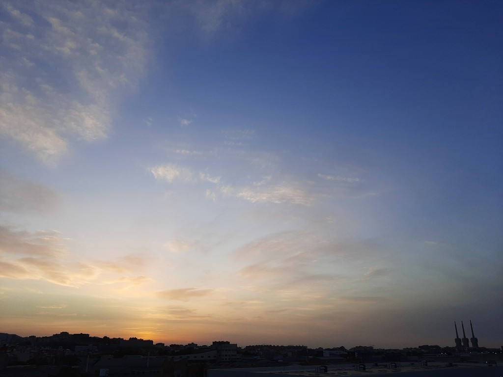 Foto: Amanecer - Sant Adrià de Besós (Barcelona), España