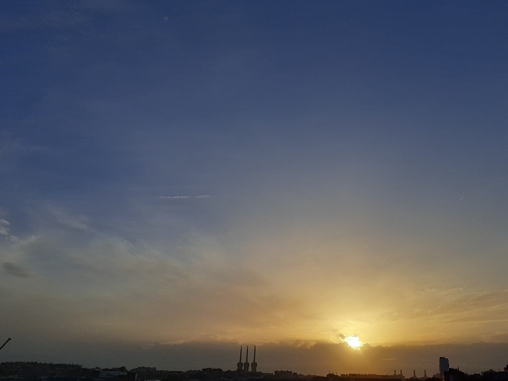 Foto: Amanecer - Sant Adrià de Besós (Barcelona), España