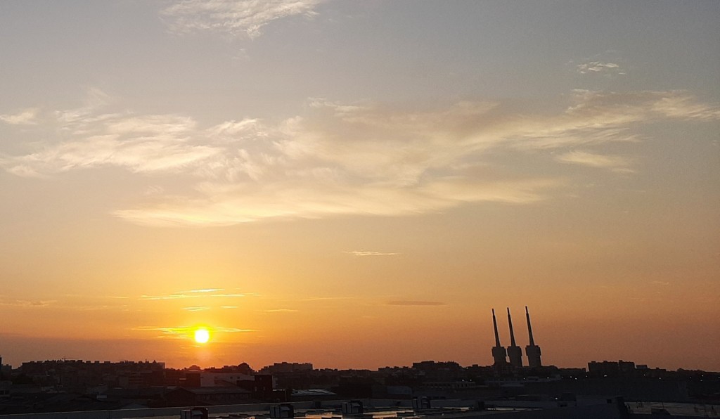 Foto: Amanecer - Sant Adrià de Besós (Barcelona), España