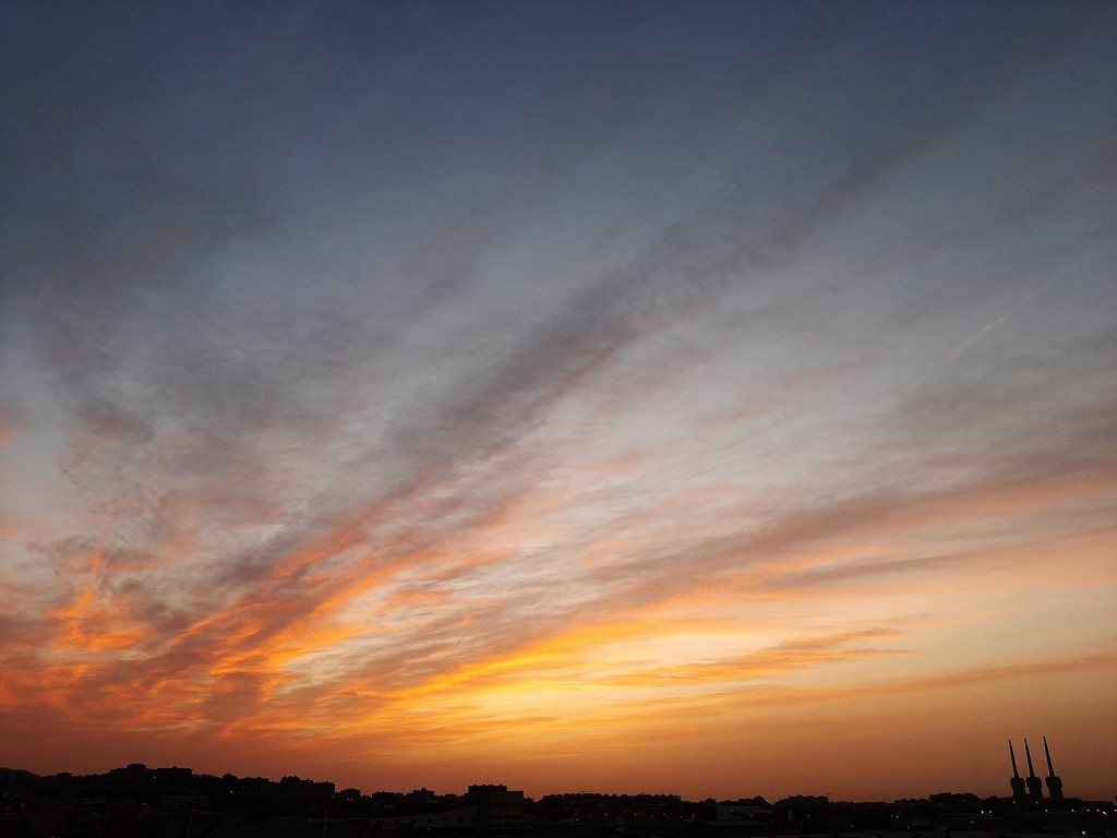 Foto: Amanecer - Sant Adrià de Besós (Barcelona), España