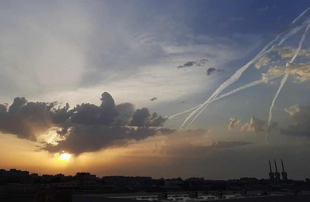 Foto: Amanecer - Sant Adrià de Besós (Barcelona), España