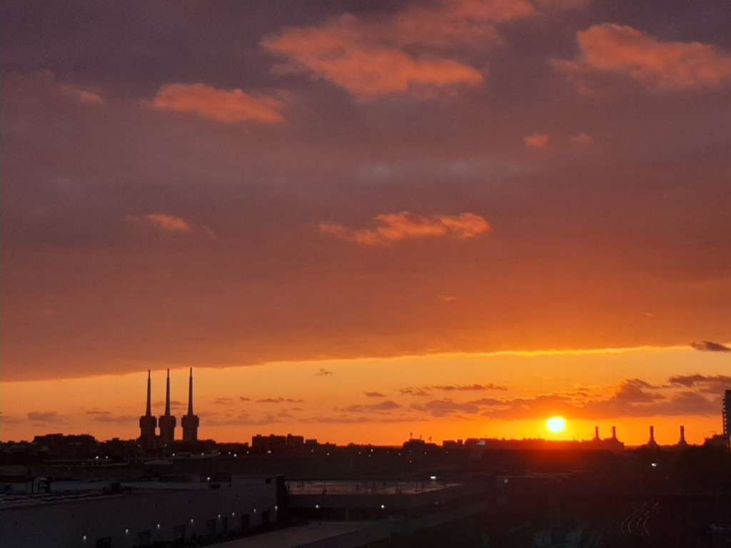 Foto: Amanecer - Sant Adrià de Besós (Barcelona), España