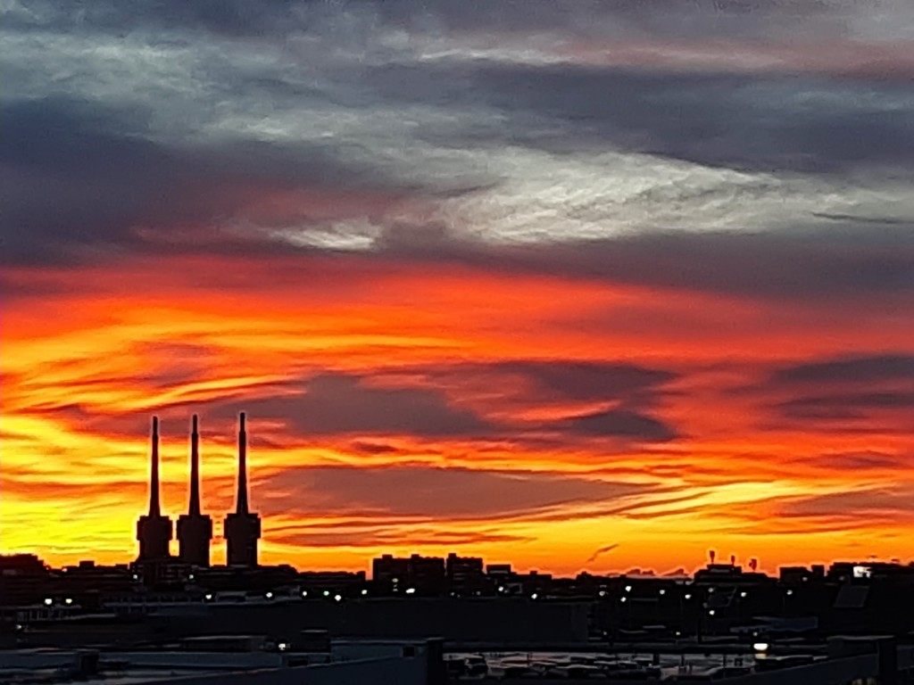 Foto: Amanecer - Sant Adrià de Besós (Barcelona), España