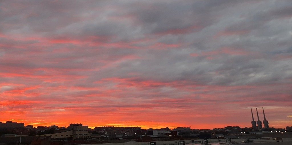 Foto: Amanecer - Sant Adrià de Besós (Barcelona), España