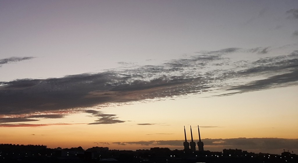 Foto: Amanecer - Sant Adrià de Besós (Barcelona), España