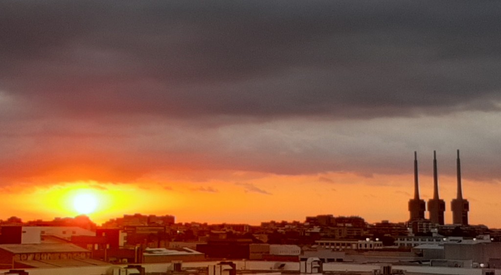 Foto: Amanecer - Sant Adrià de Besós (Barcelona), España