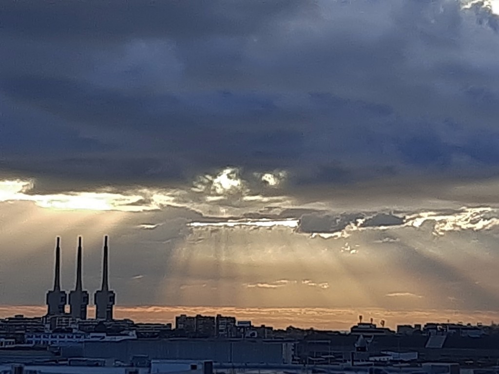 Foto: Amanecer - Sant Adrià de Besós (Barcelona), España