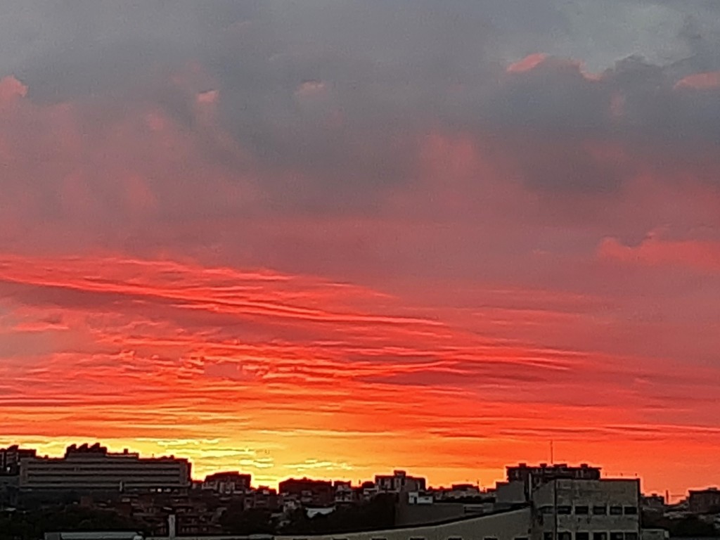 Foto: Amanecer - Sant Adrià de Besós (Barcelona), España