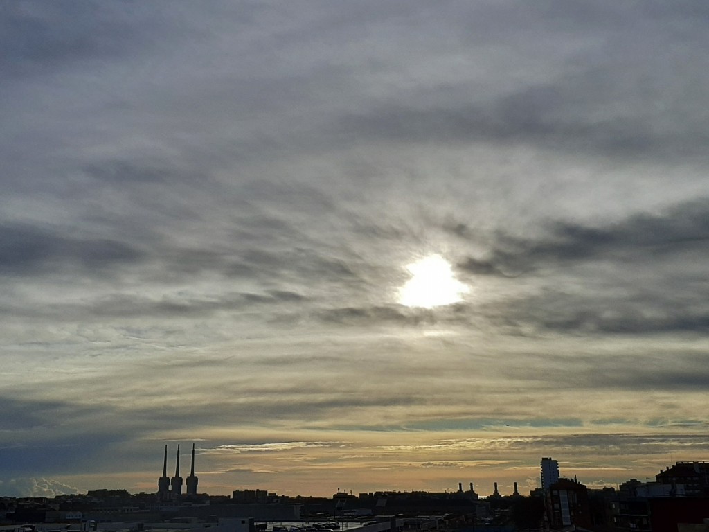 Foto: Amanecer - Sant Adrià de Besós (Barcelona), España