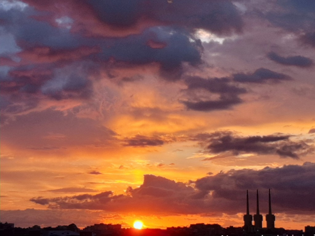 Foto: Amanecer - Sant Adrià de Besós (Barcelona), España