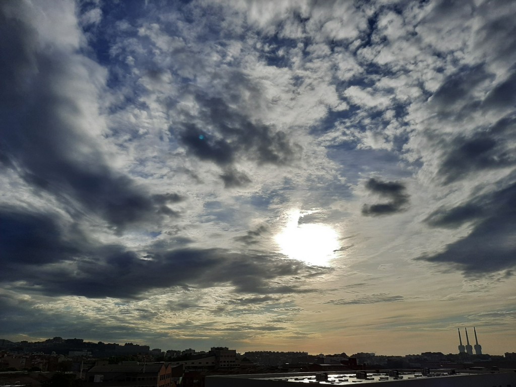 Foto: Amanecer - Sant Adrià de Besós (Barcelona), España