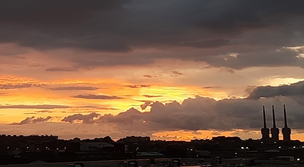 Foto: Amanecer - Sant Adrià de Besós (Barcelona), España