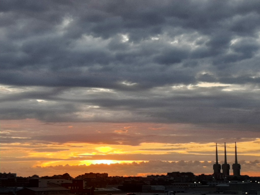 Foto: Amanecer - Sant Adrià de Besós (Barcelona), España