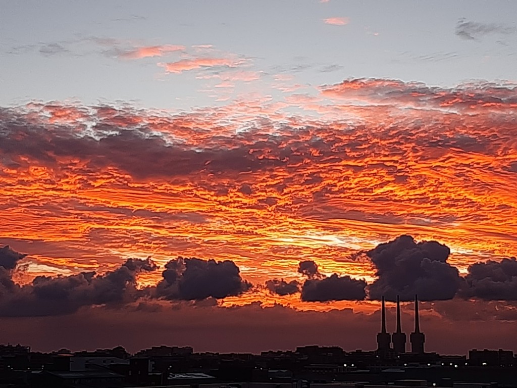 Foto: Amanecer - Sant Adrià de Besós (Barcelona), España