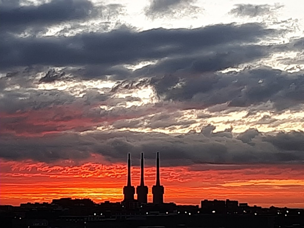 Foto: Amanecer - Sant Adrià de Besós (Barcelona), España