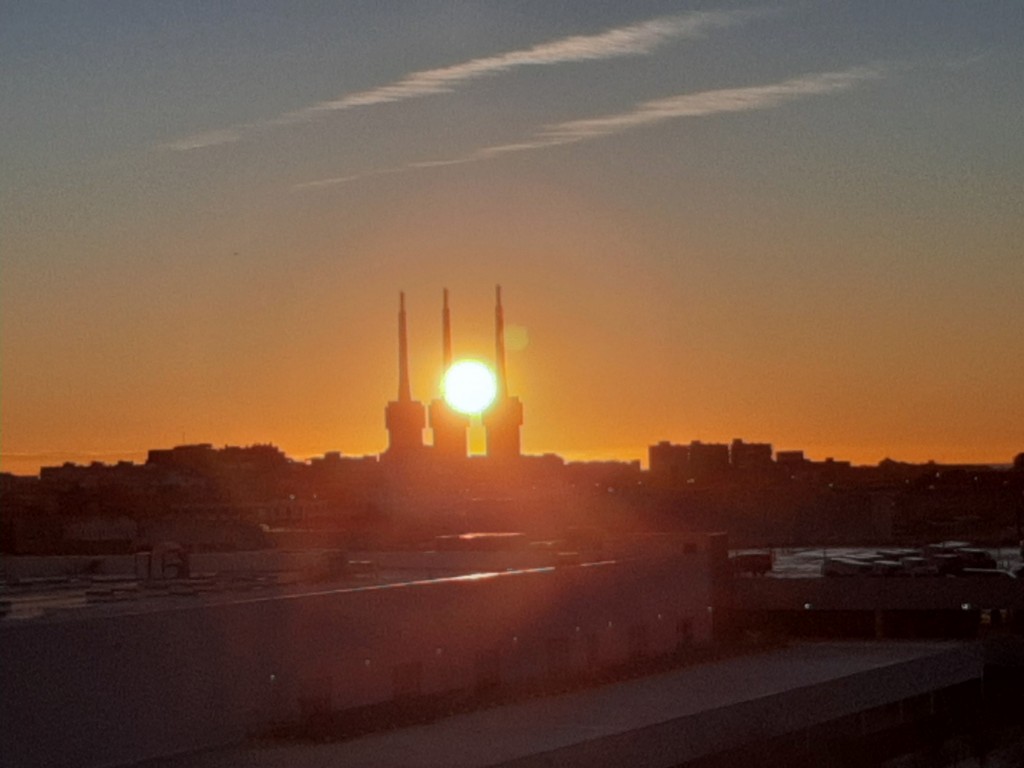 Foto: Amanecer - Sant Adrià de Besós (Barcelona), España