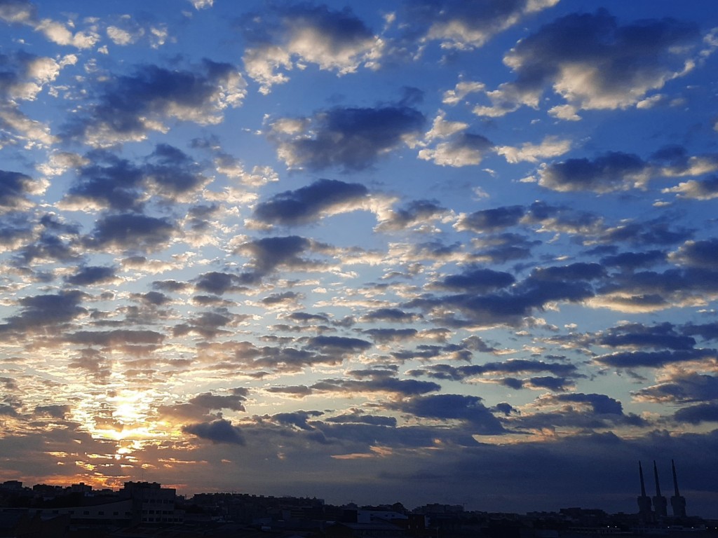 Foto: Amanecer - Sant Adrià de Besós (Barcelona), España