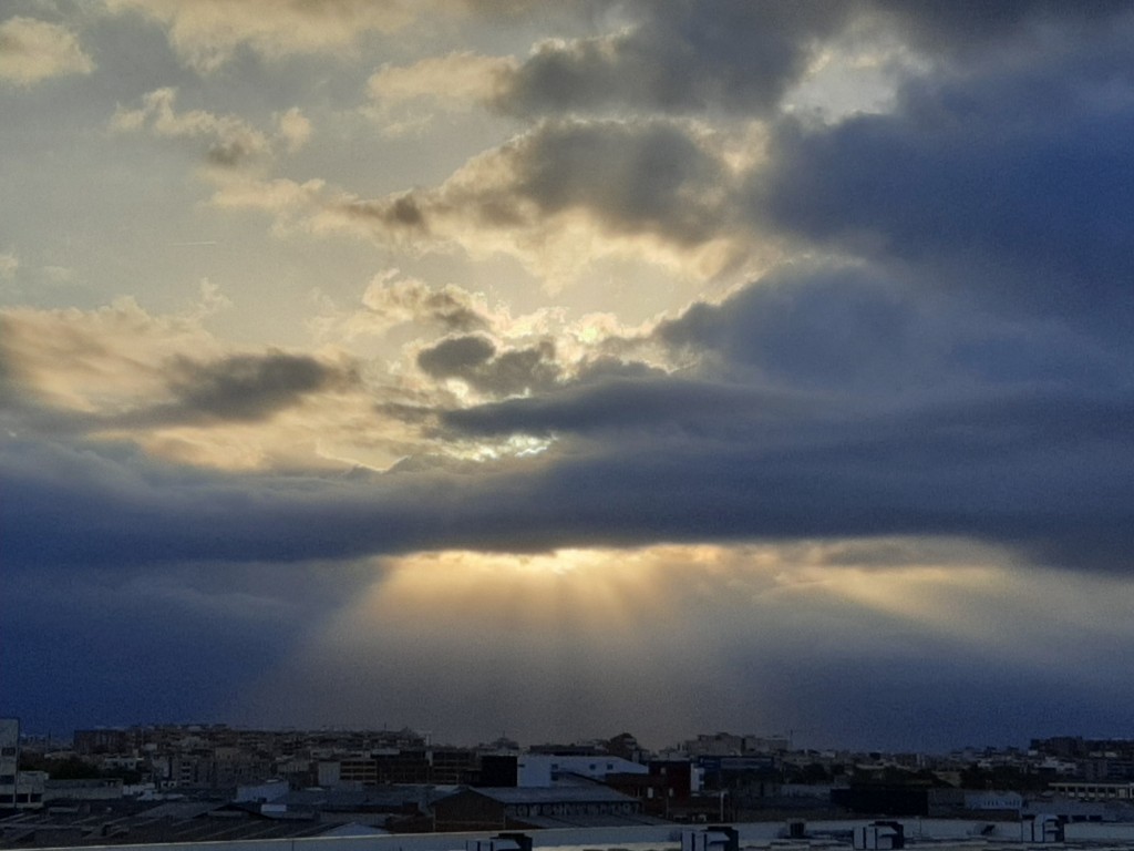 Foto: Amanecer - Sant Adrià de Besós (Barcelona), España