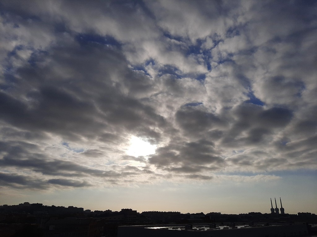 Foto: Amanecer - Sant Adrià de Besós (Barcelona), España