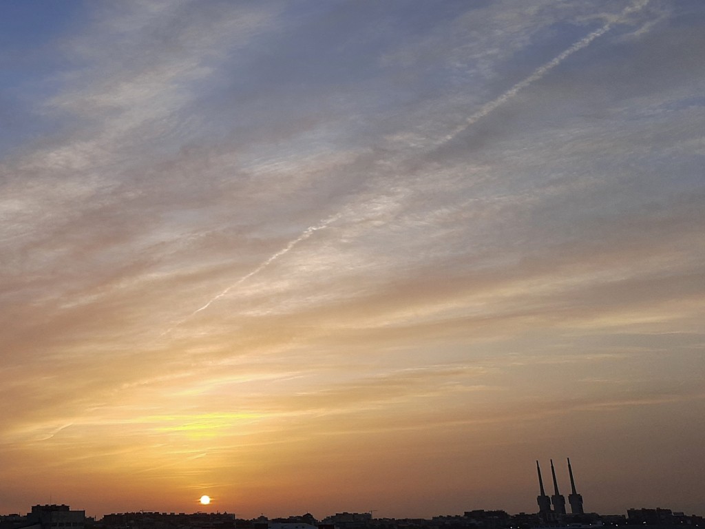 Foto: Amanecer - Sant Adrià de Besós (Barcelona), España