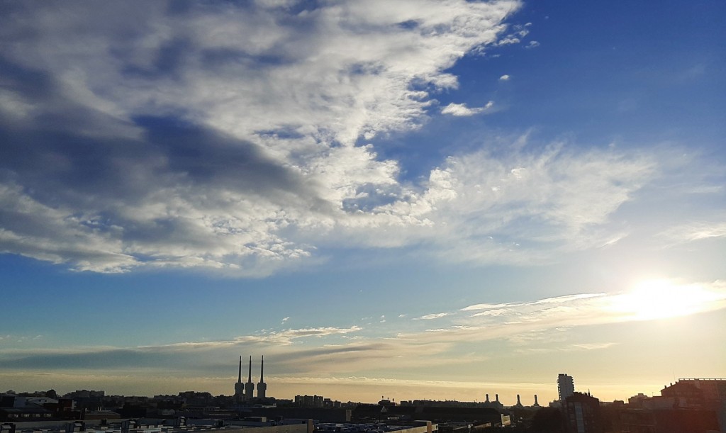 Foto: Amanecer - Sant Adrià de Besós (Barcelona), España