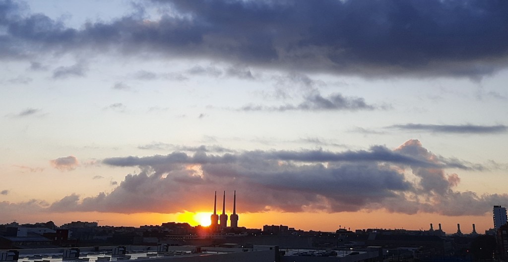 Foto: Amanecer - Sant Adrià de Besós (Barcelona), España