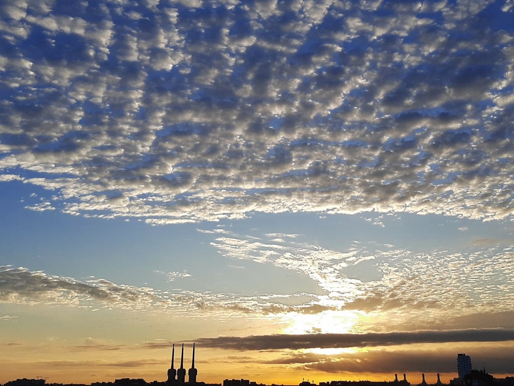 Foto: Amanecer - Sant Adrià de Besós (Barcelona), España