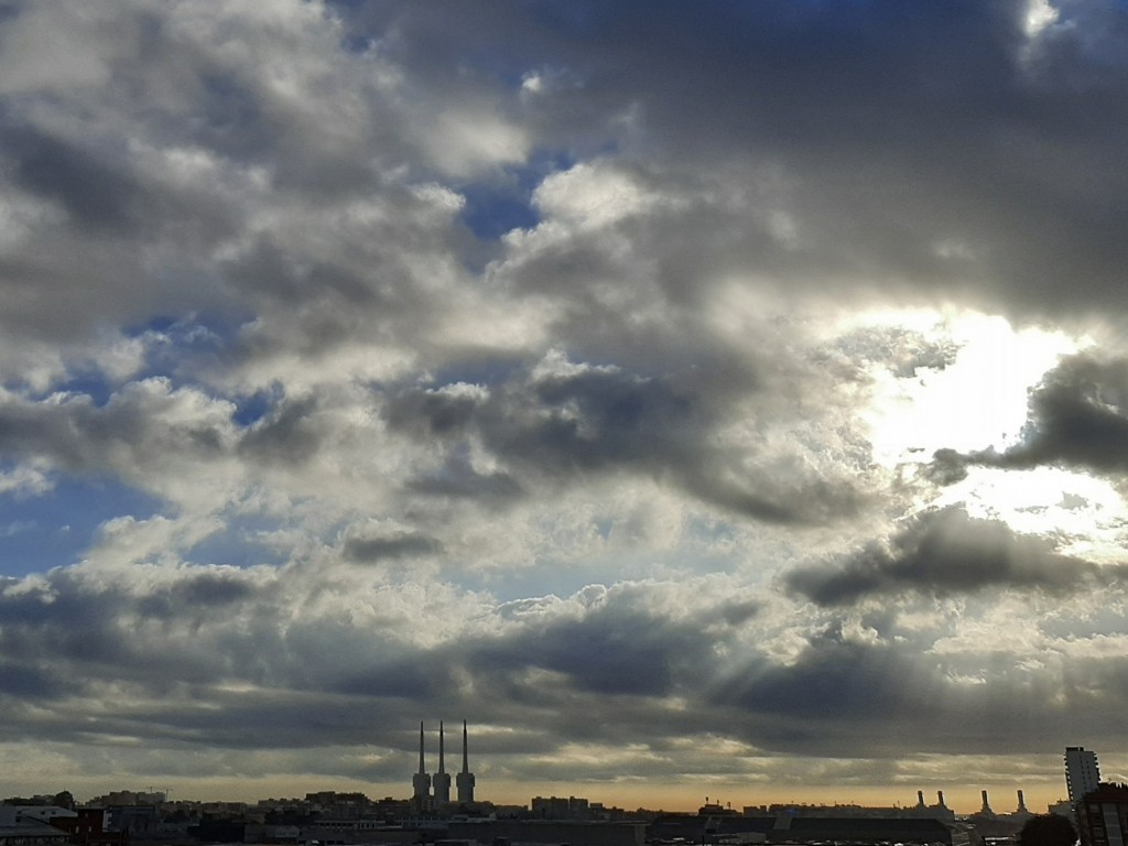 Foto: Amanecer - Sant Adrià de Besós (Barcelona), España