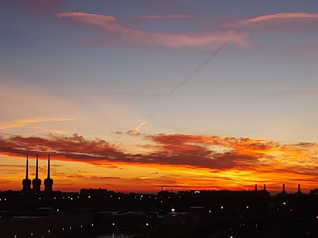 Foto: Amanecer - Sant Adrià de Besós (Barcelona), España