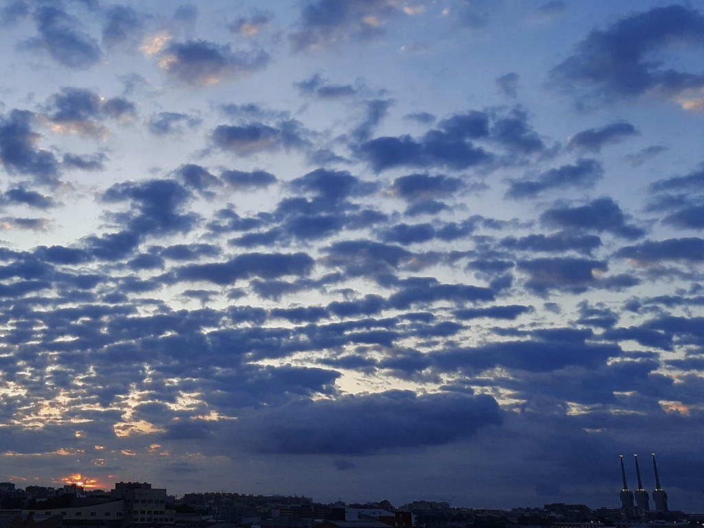 Foto: Amanecer - Sant Adrià de Besós (Barcelona), España