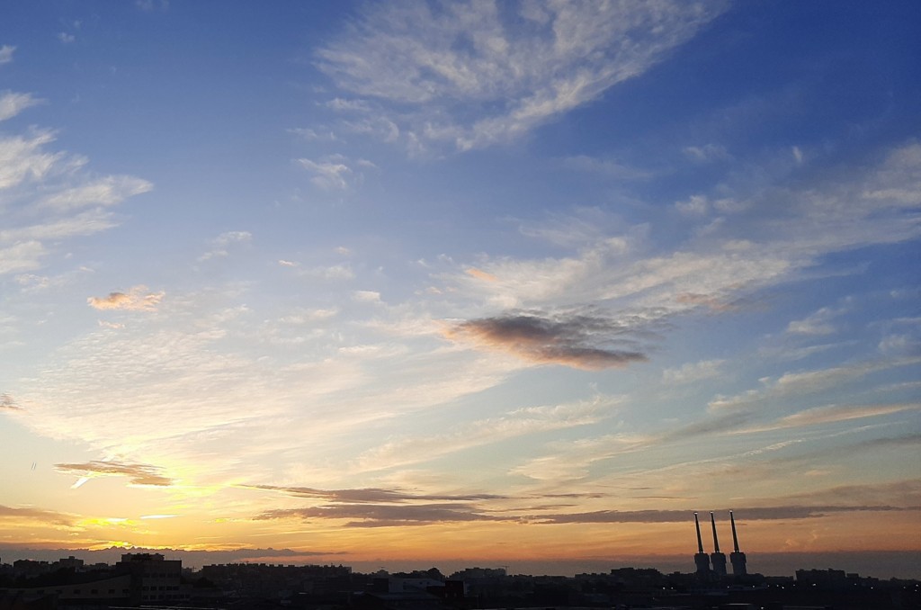 Foto: Amanecer - Sant Adrià de Besós (Barcelona), España