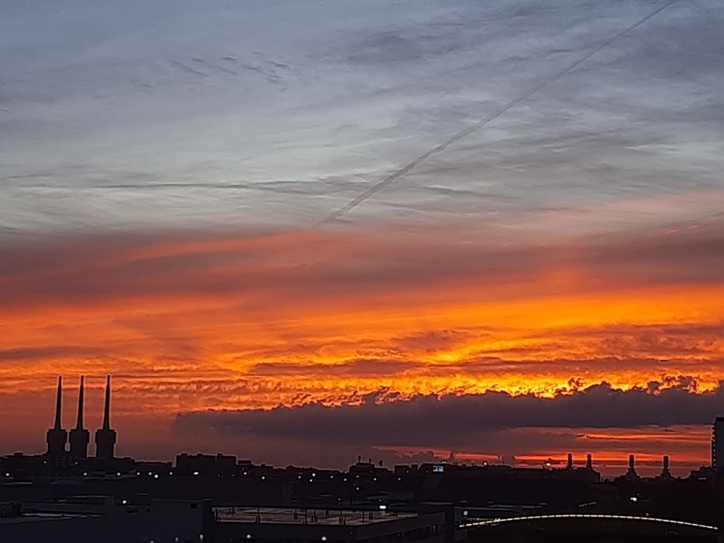 Foto: Amanecer - Sant Adrià de Besós (Barcelona), España