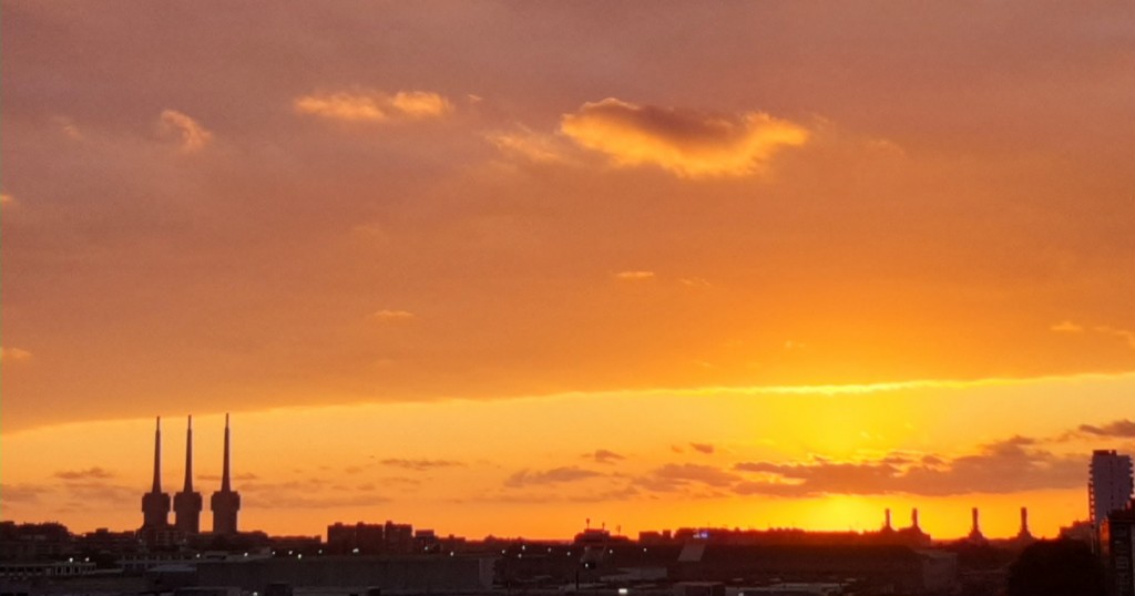 Foto: Amanecer - Sant Adrià de Besós (Barcelona), España