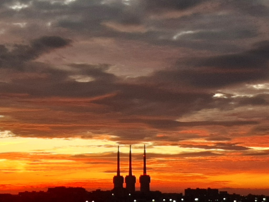 Foto: Amanecer - Sant Adrià de Besós (Barcelona), España