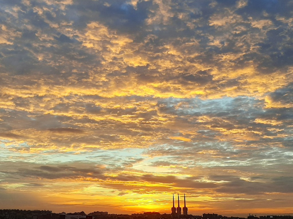 Foto: Amanecer - Sant Adrià de Besós (Barcelona), España