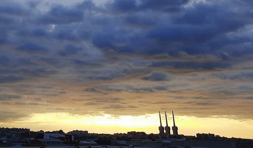 Foto: Amanecer - Sant Adrià de Besós (Barcelona), España