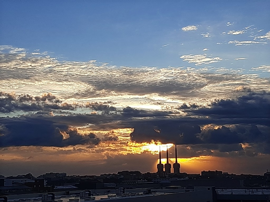 Foto: Amanecer - Sant Adrià de Besós (Barcelona), España