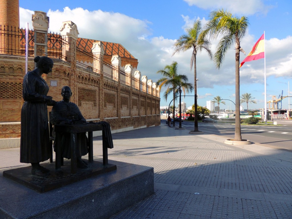 Foto: Plaza Cigarrera Micaela de Castro - Cádiz (Andalucía), España