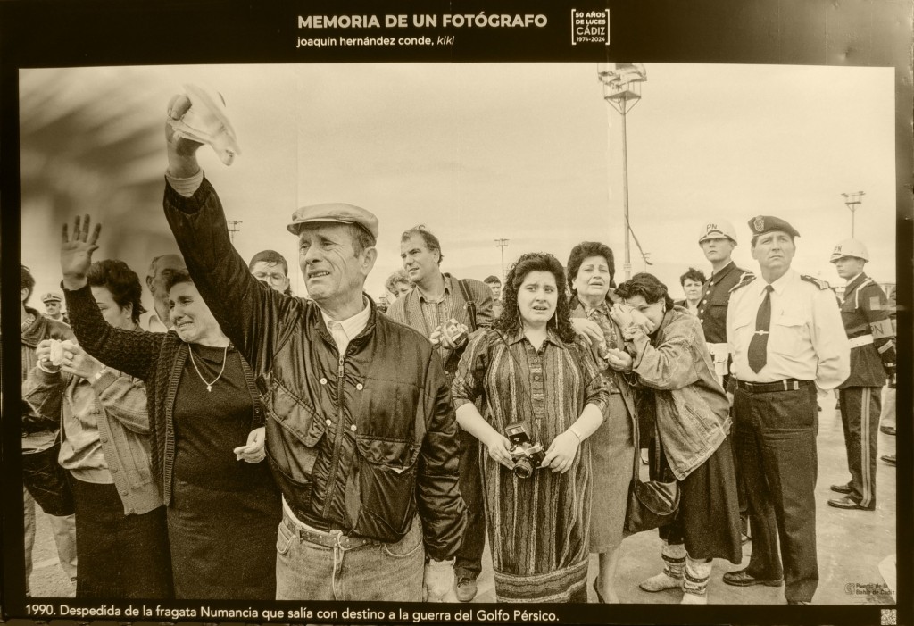 Foto: Exposición fotográfica al aire libre del fotoperiodista - Cádiz (Andalucía), España