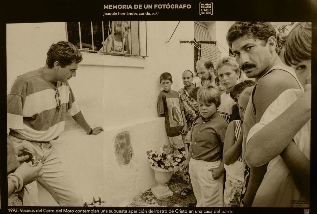 Foto: Exposición fotográfica al aire libre del fotoperiodista - Cádiz (Andalucía), España