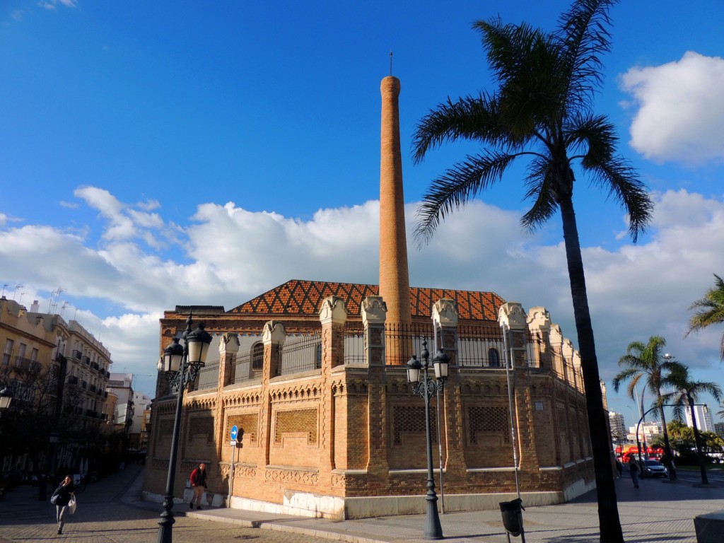 Foto: Antigua fábrica de tabacos - Cádiz (Andalucía), España