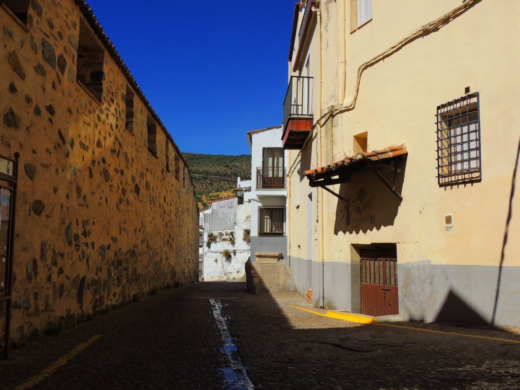 Foto: Calle Corredera - Guadalupe (Cáceres), España