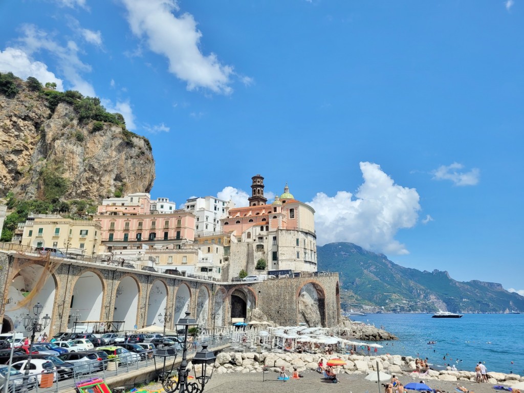 Foto: Centro histórico - Atrani (Campania), Italia